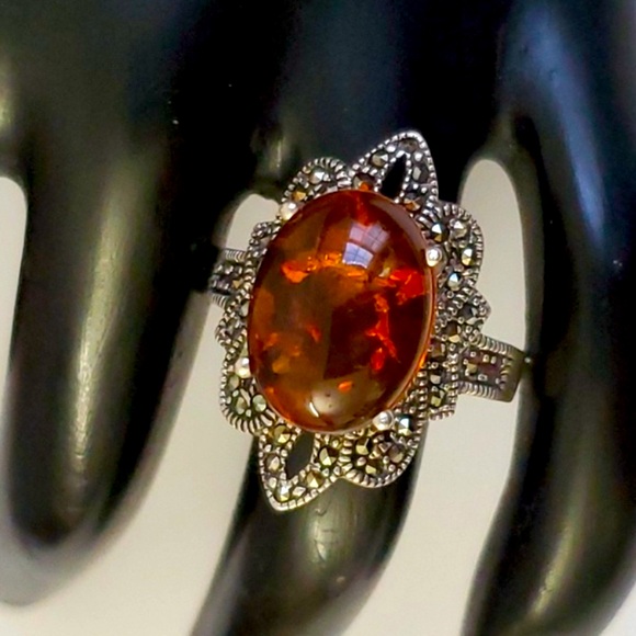 Vintage Jewelry - Sterling Silver 925 Amber and Marcasite Nugget Ring